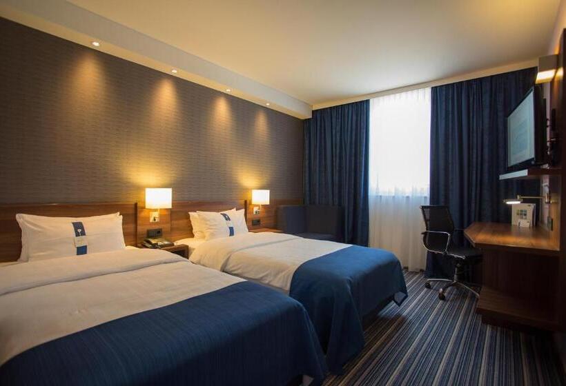 اتاق استاندارد, Holiday Inn Express Neunkirchen, An Ihg
