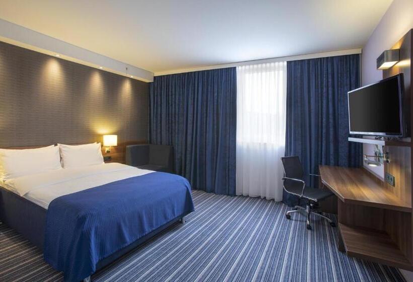 Chambre Standard Adaptée aux Personnes à Mobilité Réduite, Holiday Inn Express Neunkirchen