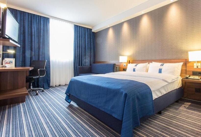 Standard Room Adapted for people with reduced mobility, Holiday Inn Express Neunkirchen