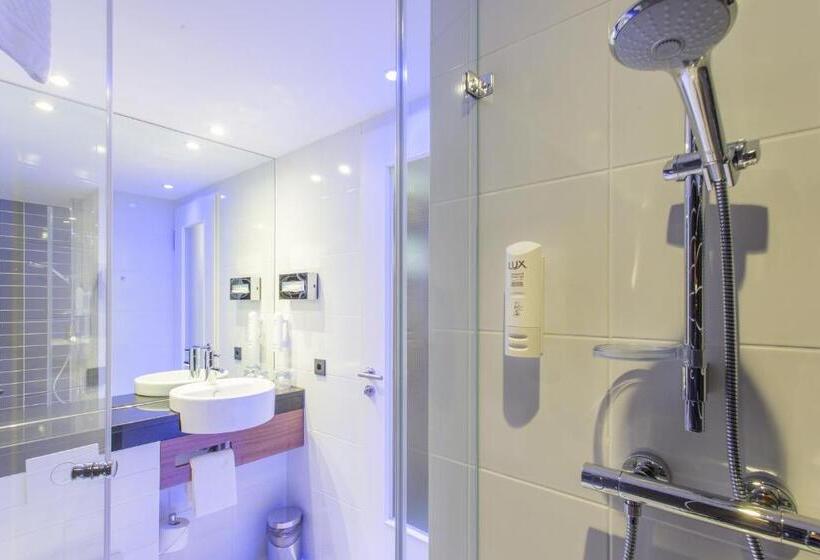 اتاق استاندارد, Holiday Inn Express Neunkirchen, An Ihg
