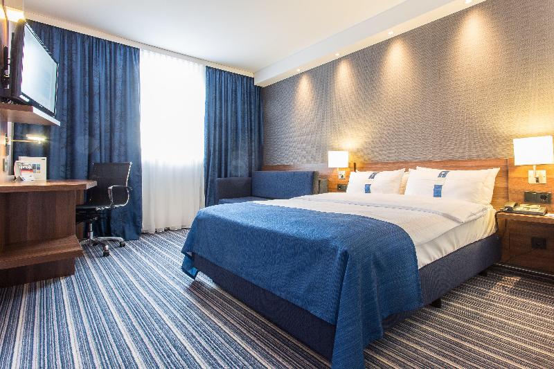 Chambre Standard Adaptée aux Personnes à Mobilité Réduite, Holiday Inn Express Neunkirchen