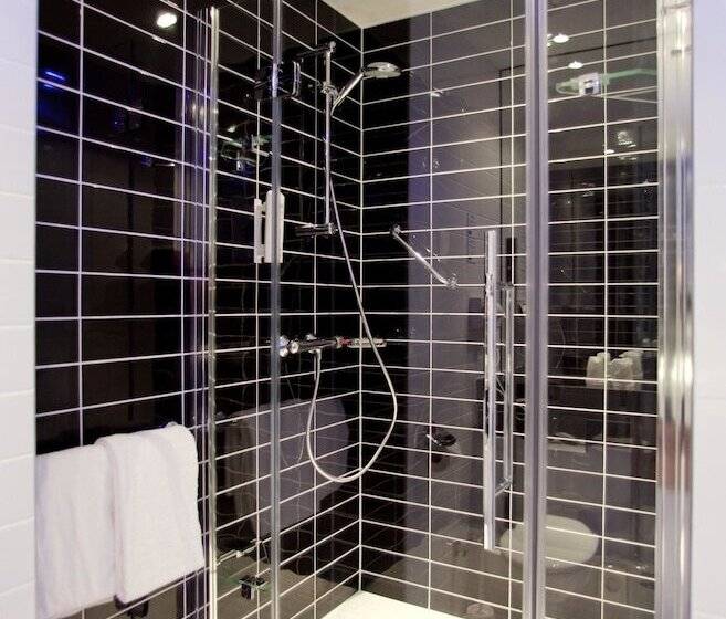 اتاق استاندارد, Holiday Inn Express Neunkirchen, An Ihg