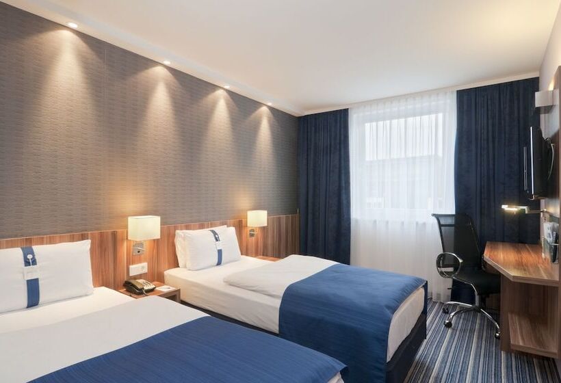 Chambre Standard, Holiday Inn Express Neunkirchen