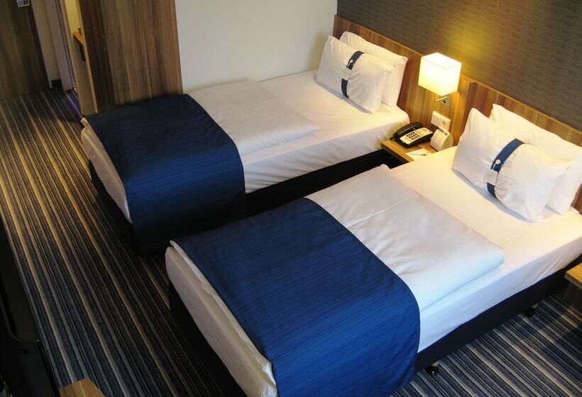 اتاق استاندارد, Holiday Inn Express Neunkirchen, An Ihg