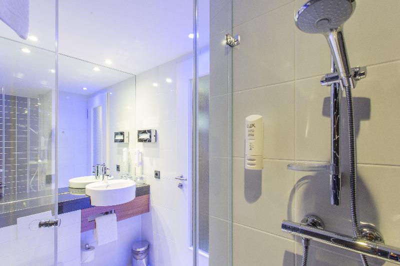 اتاق استاندارد, Holiday Inn Express Neunkirchen, An Ihg