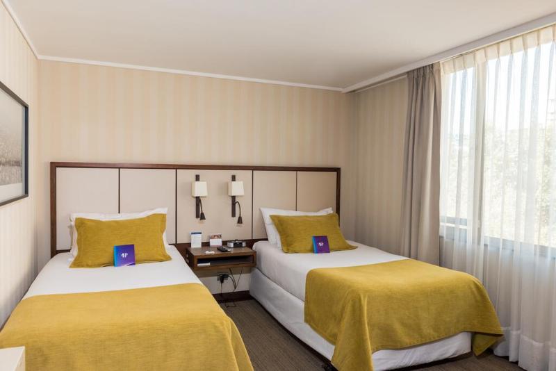 اتاق اجرایی, Abba Presidente Suites Santiago