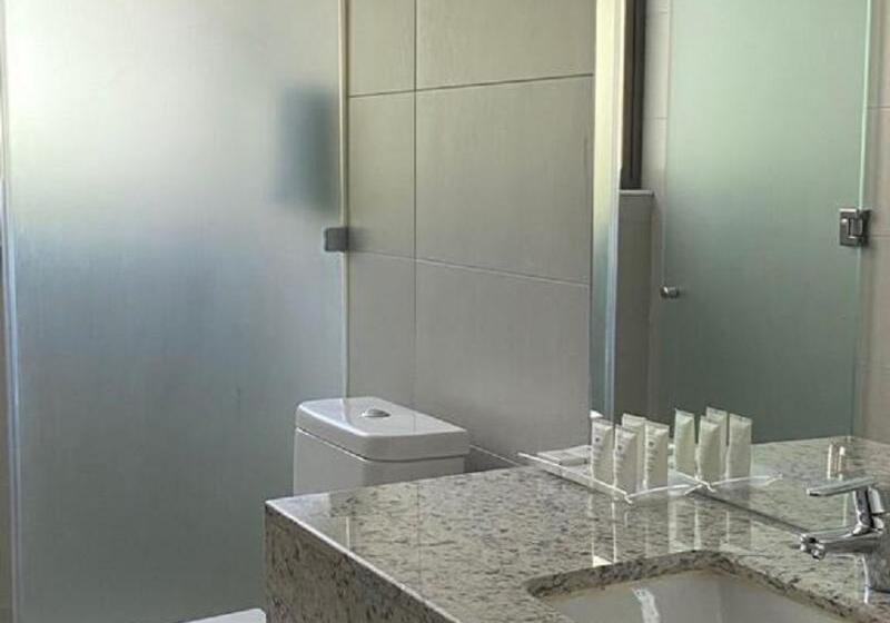 اتاق اجرایی, Abba Presidente Suites Santiago