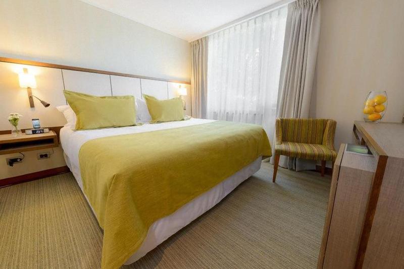 اتاق اجرایی, Abba Presidente Suites Santiago