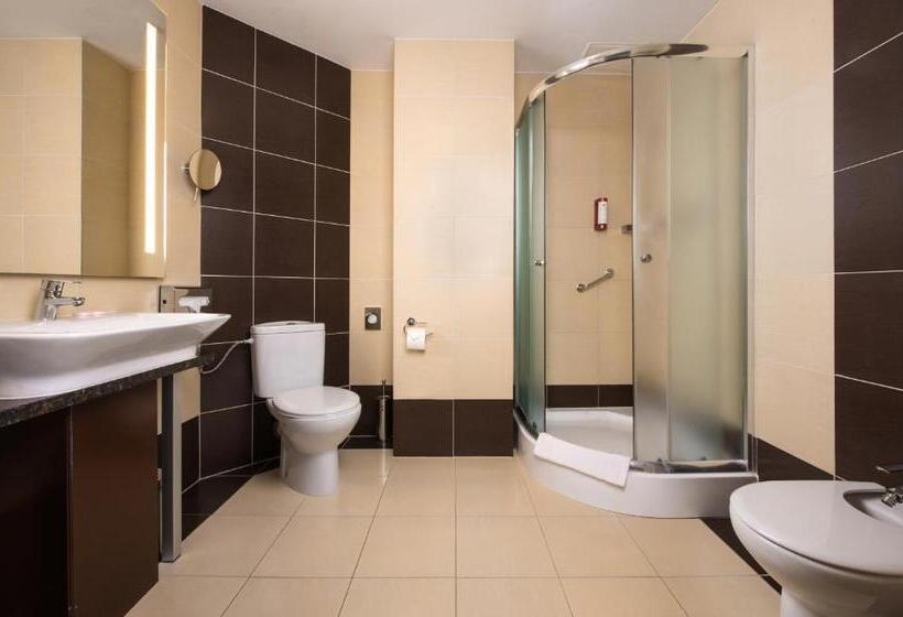 سوییت جونیور, Leonardo Royal Hotel Warsaw