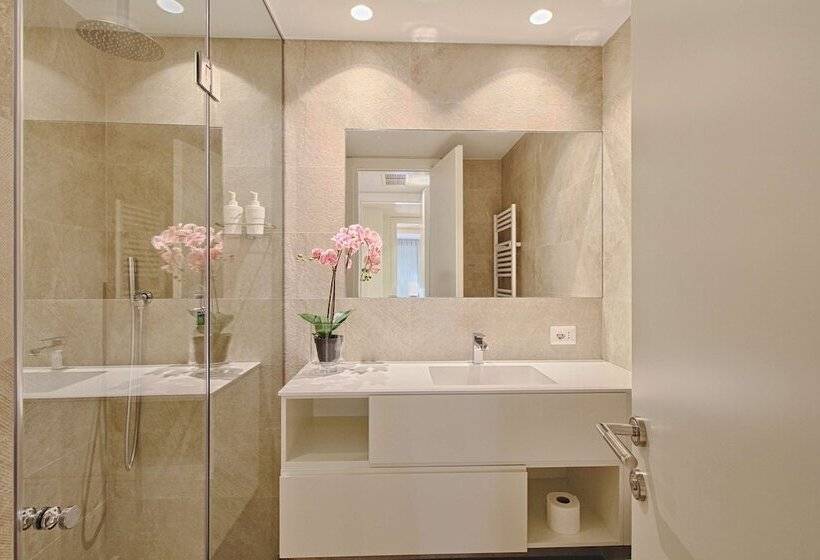 اتاق استاندارد, The Rooms Serviced Apartments Tirana