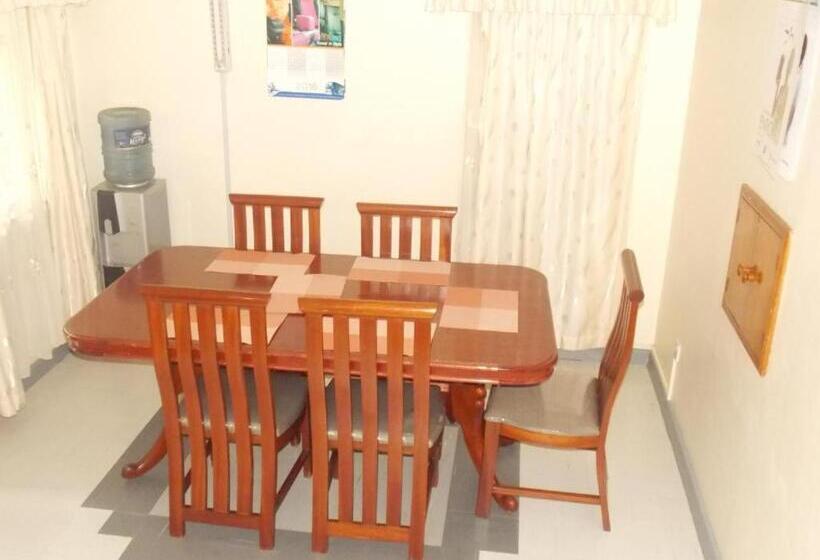 اتاق اکونومی, Baraka Home