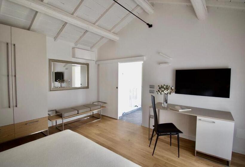 اتاق استاندارد, Rubiera Relais B&b