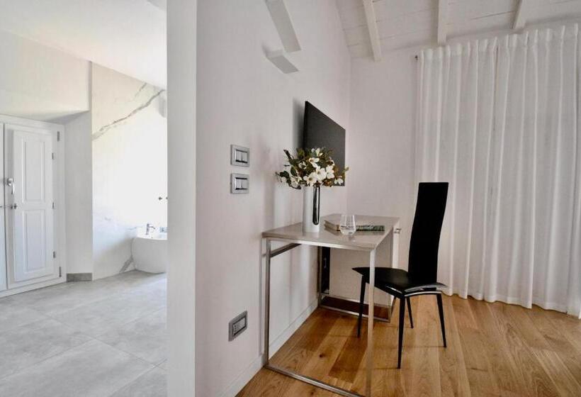 اتاق استاندارد, Rubiera Relais B&b