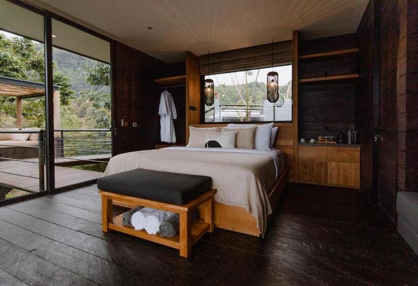 استودیوی استاندارد, Munduk Cabins