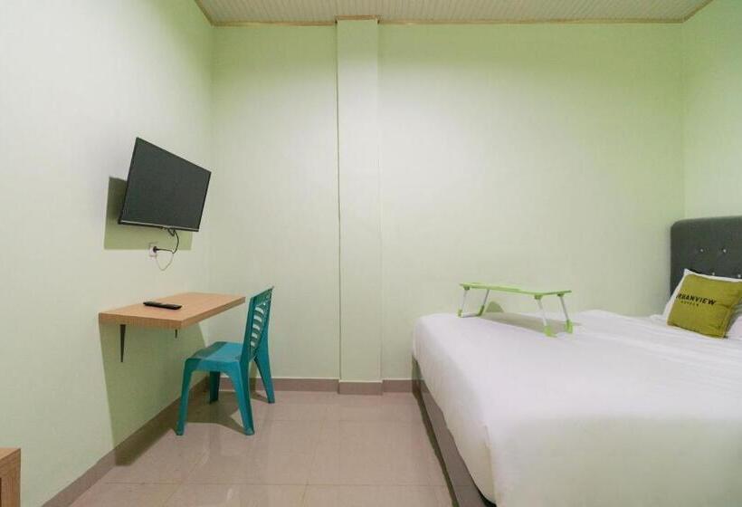 اتاق سوپریور, Urbanview Hotel Lumendiva 2 Palembang By Reddoorz