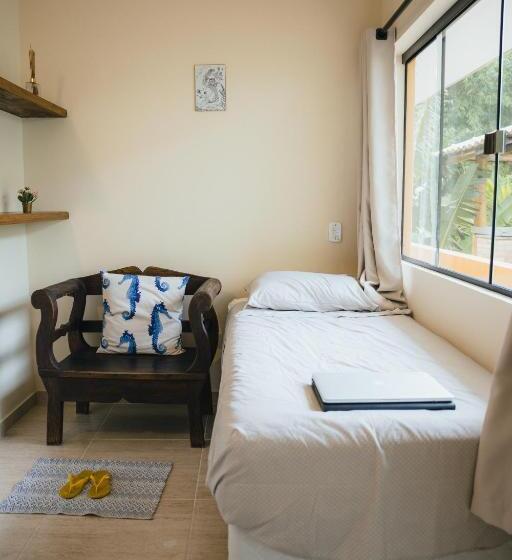 سوییت با چشم‌انداز استخر, Diver Village Ilhabela