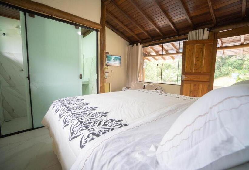 اتاق استاندارد با چشم‌انداز استخر, Diver Village Ilhabela