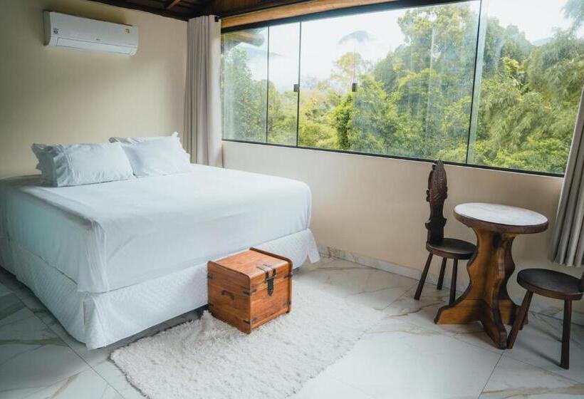 اتاق استاندارد با چشم‌انداز استخر, Diver Village Ilhabela