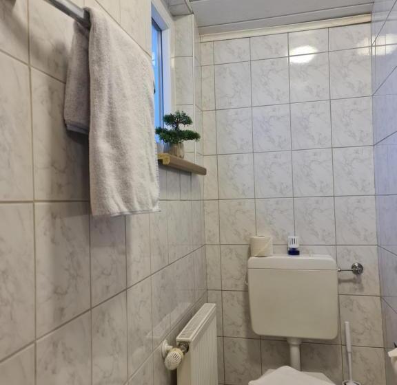 اتاق اکونومی, Frühstückspension Klein Und Fein