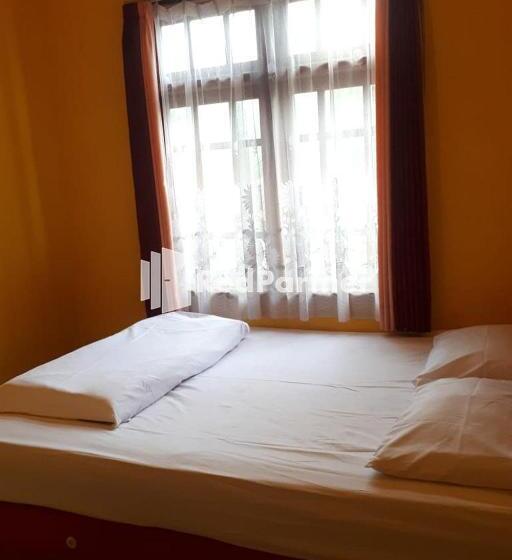 اتاق استاندارد, Bromo Indah Lestari Homestay Mitra Reddoorz