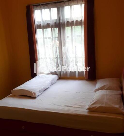 اتاق استاندارد, Bromo Indah Lestari Homestay Mitra Reddoorz