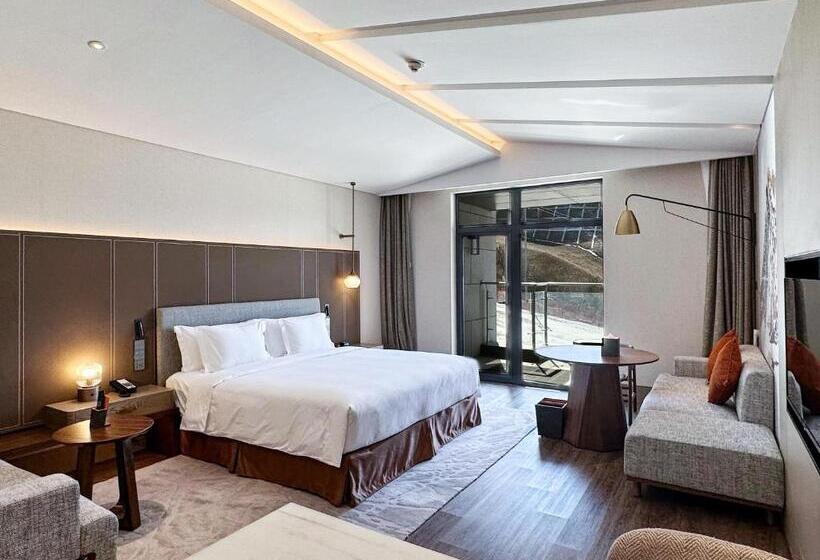 اتاق پرمیوم, Crowne Plaza Chongli Resort, An Ihg