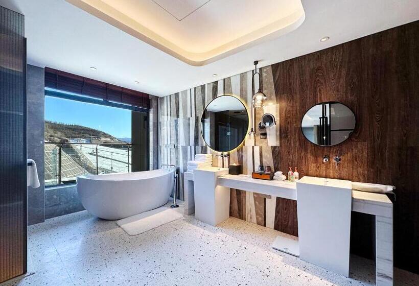 سوئیت پرزیدنت, Crowne Plaza Chongli Resort, An Ihg