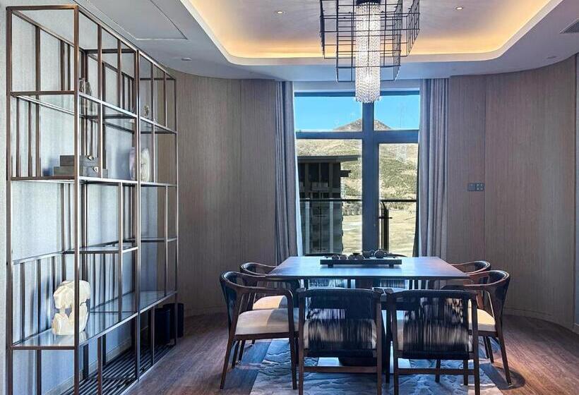 سوئیت پرزیدنت, Crowne Plaza Chongli Resort, An Ihg