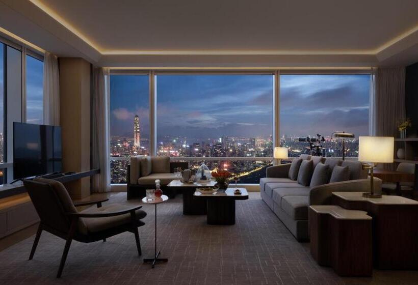 سوییت جونیور, Mandarin Oriental Shenzhen