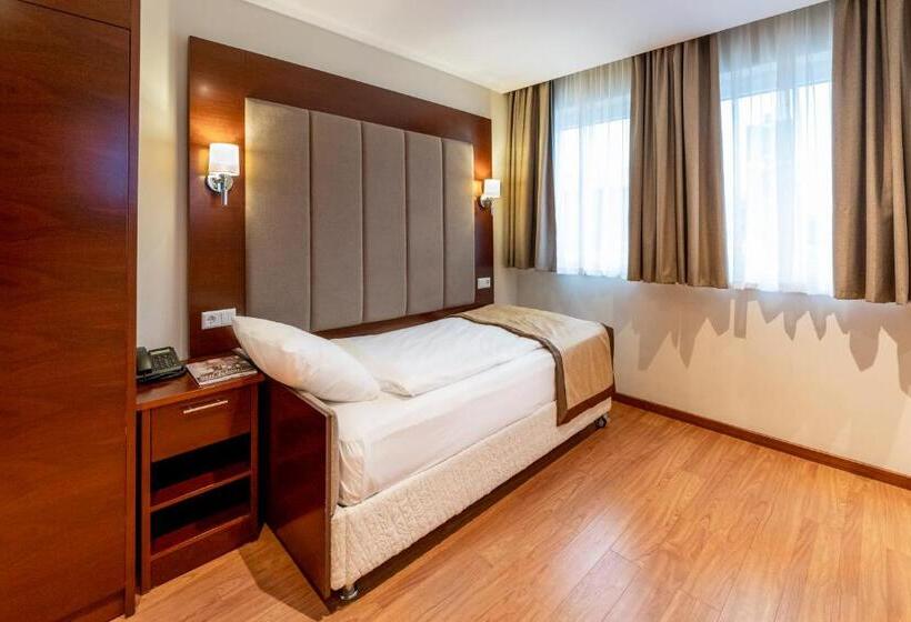 اتاق استاندارد یک نفره, Palast