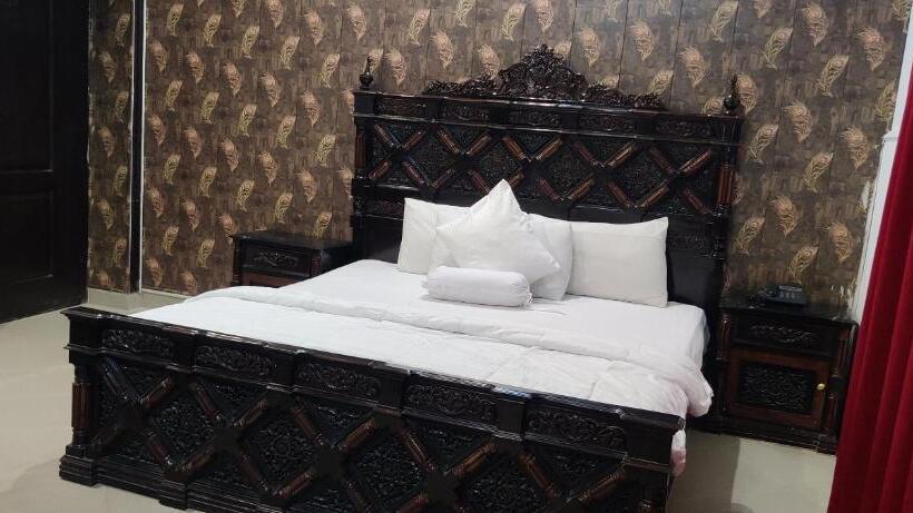 اتاق لوکس یک تخته, Shelton Palace