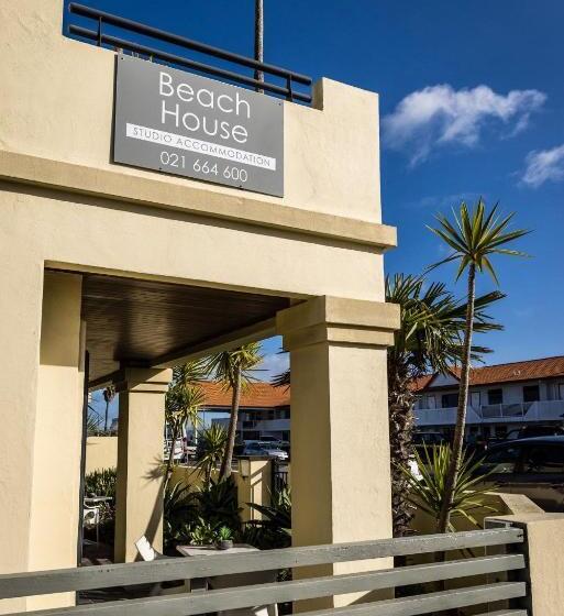 اتاق لوکس با تخت بزرگ, Beach House Studios
