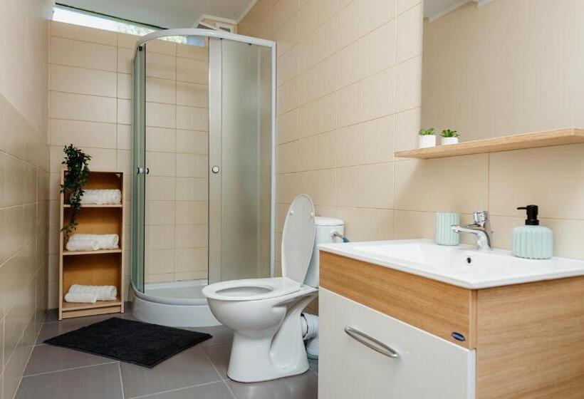 1 Bedroom Penthouse Apartment, Scandinavia Residence