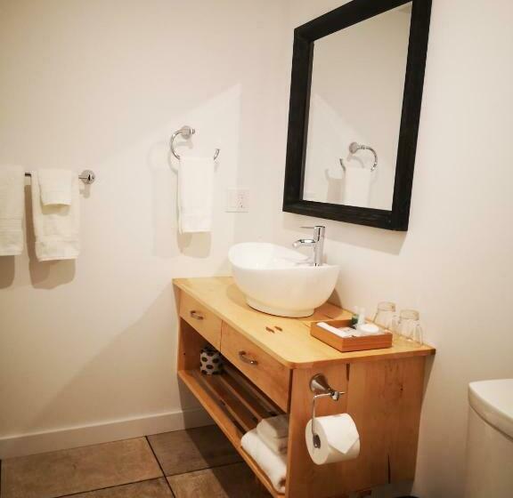 اتاق استاندارد با تخت بزرگ, Au Cachalot Caché Le Gîte Hôtel