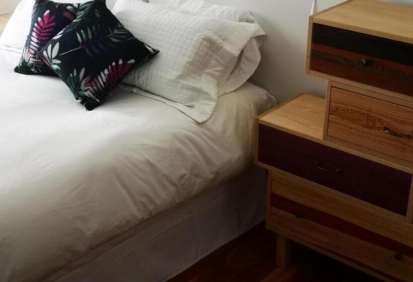 اتاق استاندارد با بالکن, Au Cachalot Caché Le Gîte Hôtel