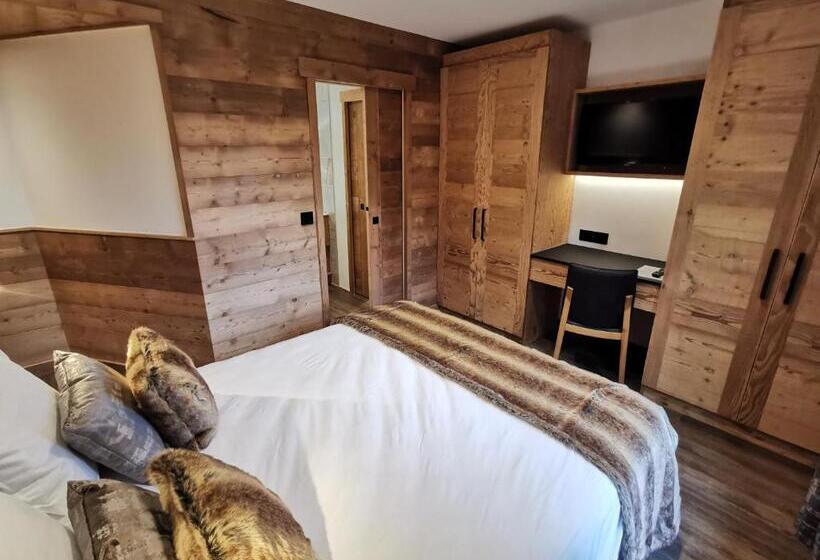 اتاق استاندارد با بالکن, Chalet Jardin D Angèle Chambres D Hôtes