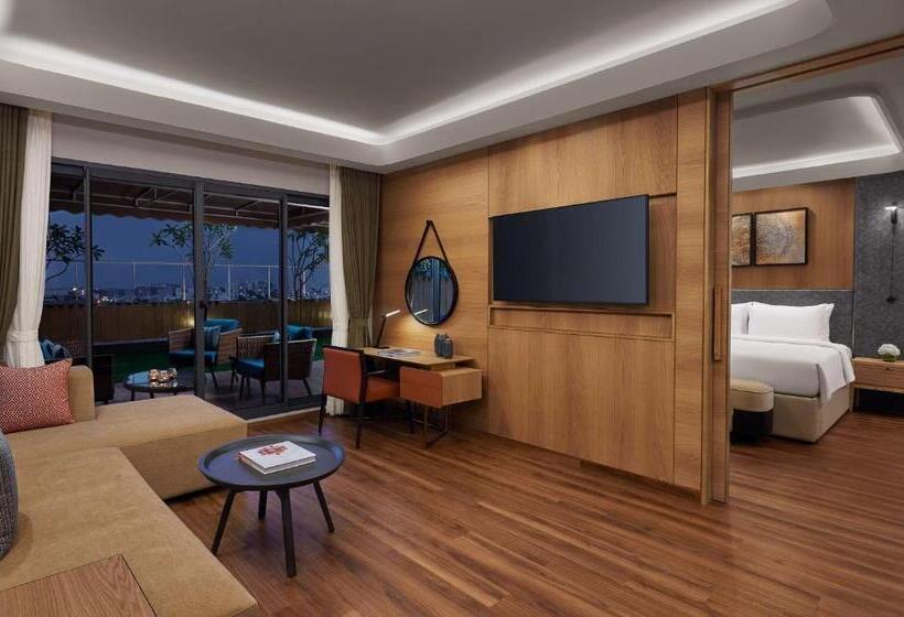 سوئیت با تخت بزرگ, Hyatt Place Vadodara