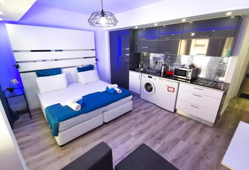 استودیوی لوکس, Mariandry Apartments