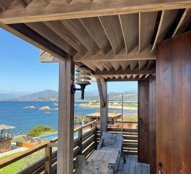 Номер Deluxe Вид на Море с Балконом, Villa Kirssis