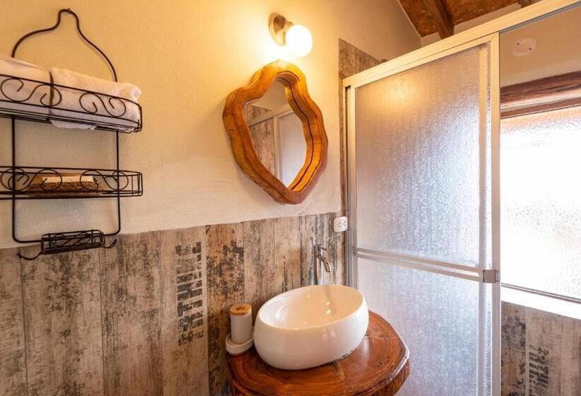 اتاق استاندارد با تخت بزرگ, Unuwasi Hotel & Villa