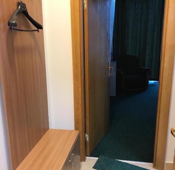اتاق استاندارد با تخت بزرگ, Apartament In Regim Hotelier