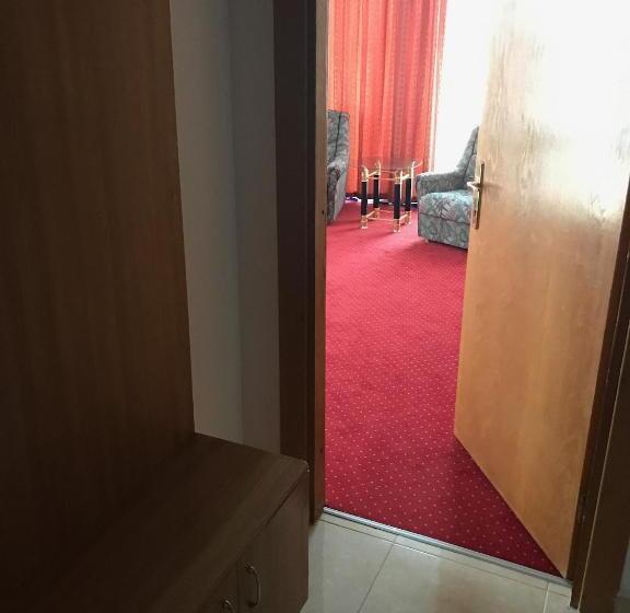 اتاق استاندارد, Apartament In Regim Hotelier