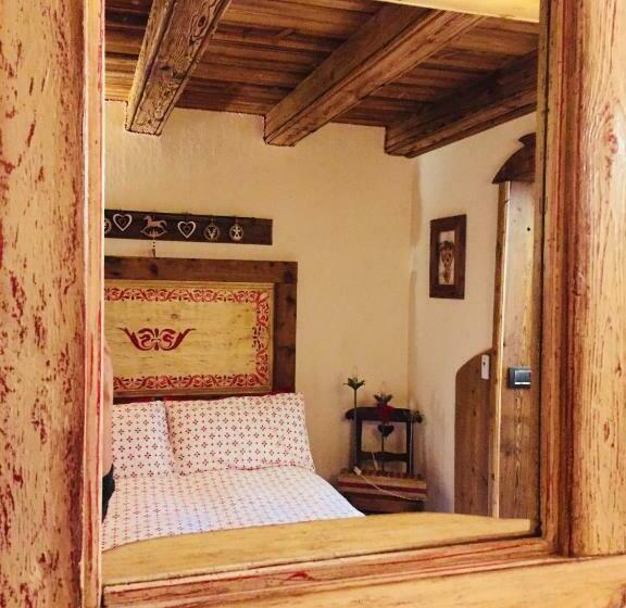 اتاق استاندارد با چشم‌انداز کوهستان, B&b Lo Djoua De Toueno