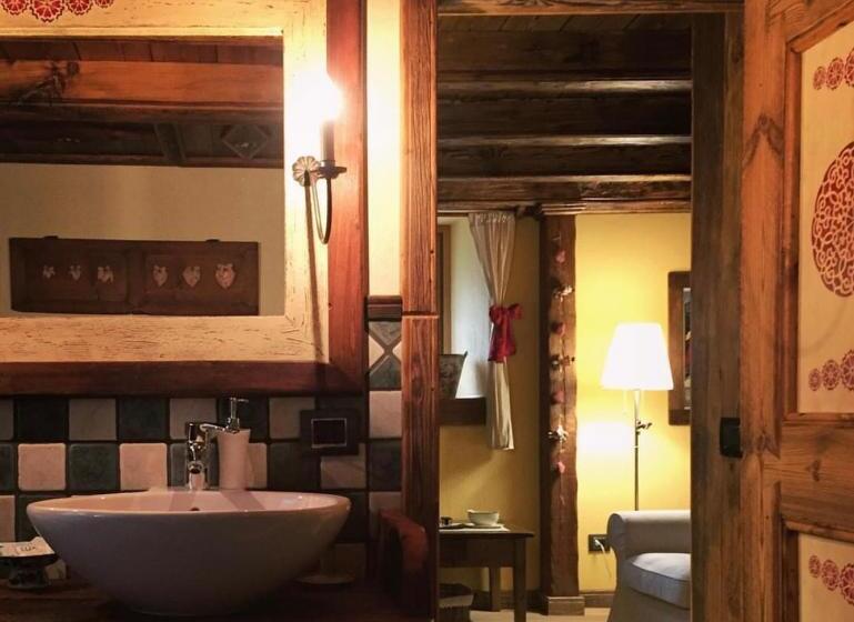 اتاق استاندارد, B&b Lo Djoua De Toueno