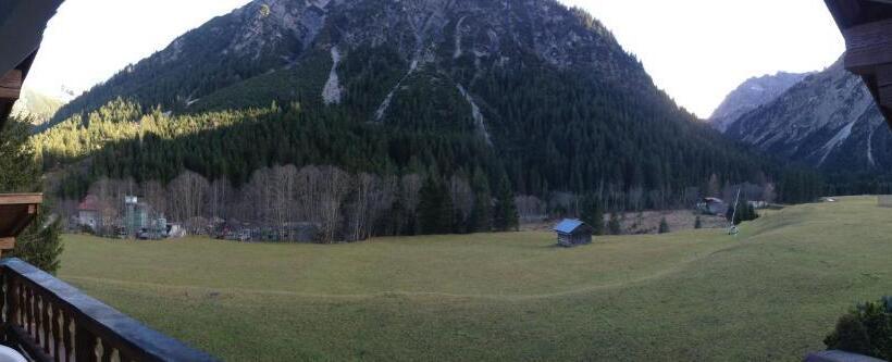 آپارتمان 1 خوابه, Haus Guentli