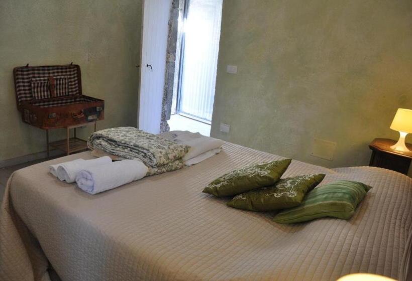 اتاق استاندارد سه نفره, Agriturismo B&b Luna Di Quarazzana In Fivizzano Tuscany
