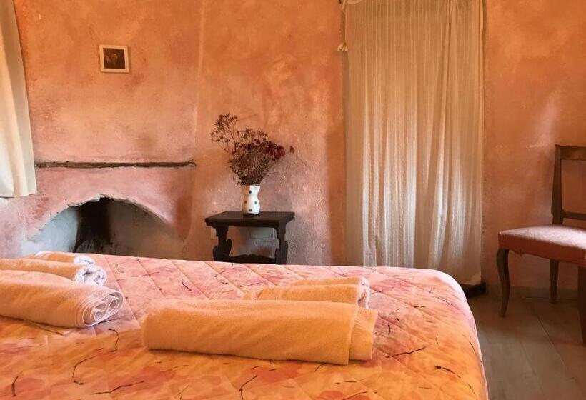 اتاق استاندارد با چشم‌انداز باغ, Agriturismo B&b Luna Di Quarazzana In Fivizzano Tuscany
