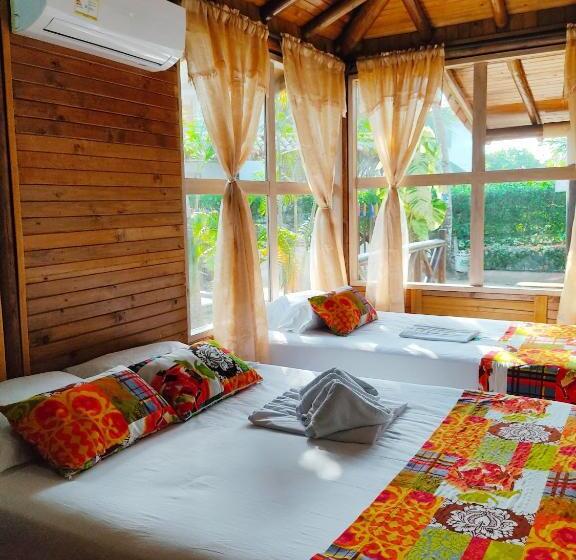 اتاق استاندارد چهار تخته, Camino Verde
