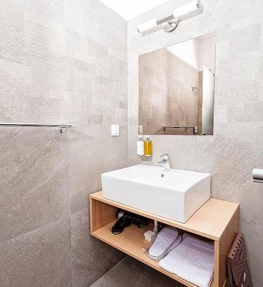 اتاق استاندارد با بالکن, Roser House Boutique   Pe Malul Lacului Colibita