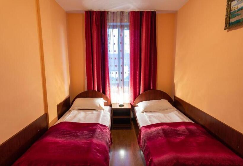 سوئیت 2 خوابه, Pensiunea Casa Porojan